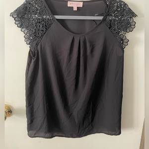 Blouse‎